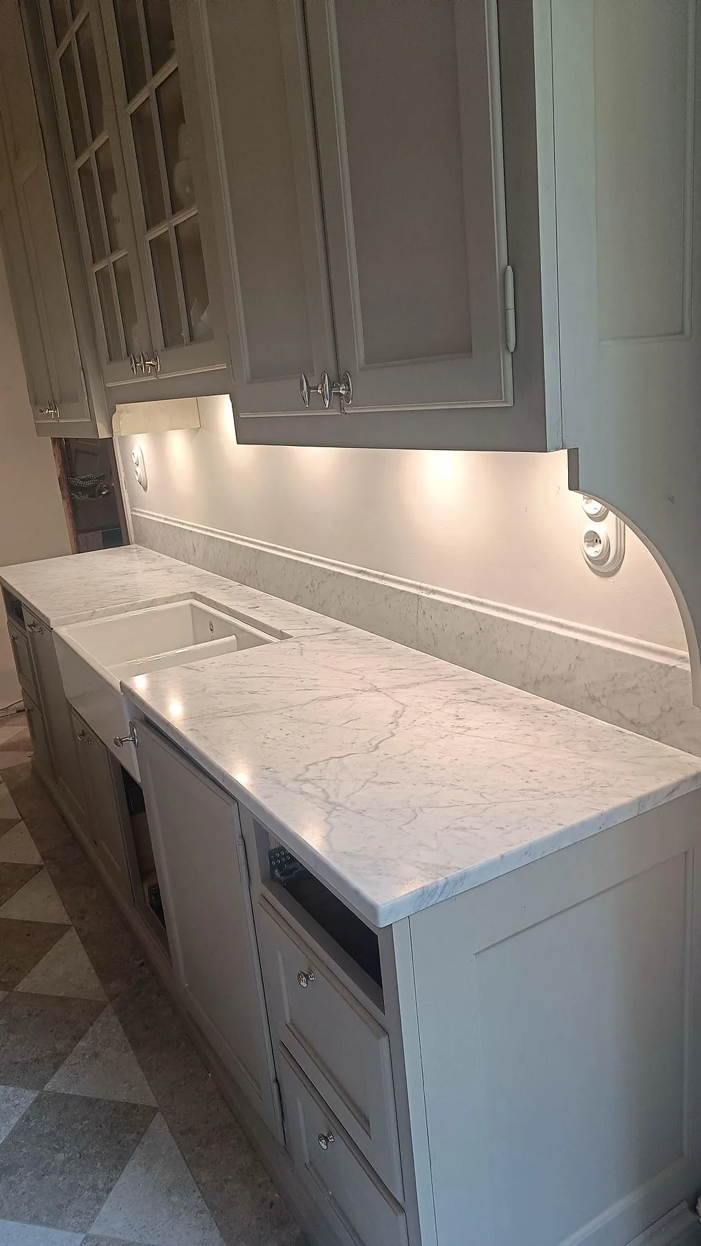 Køkkenbordplade i Carrara C, Malmö – billede 2