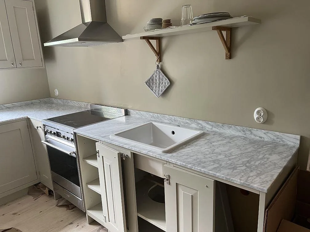 Køkkenbordplade i Carrara C, Malmö – billede 2
