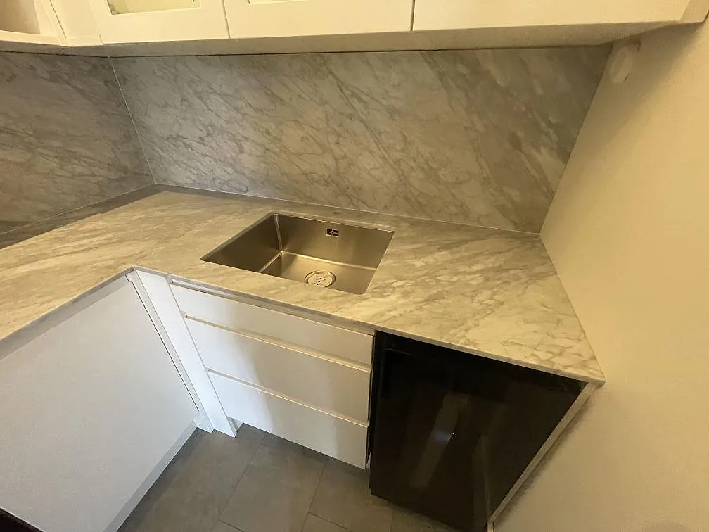 Køkkenbordplade i Carrara C, Örebro – billede 3