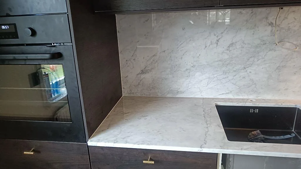 Køkkenbordplade i Carrara C, Skee – billede 6