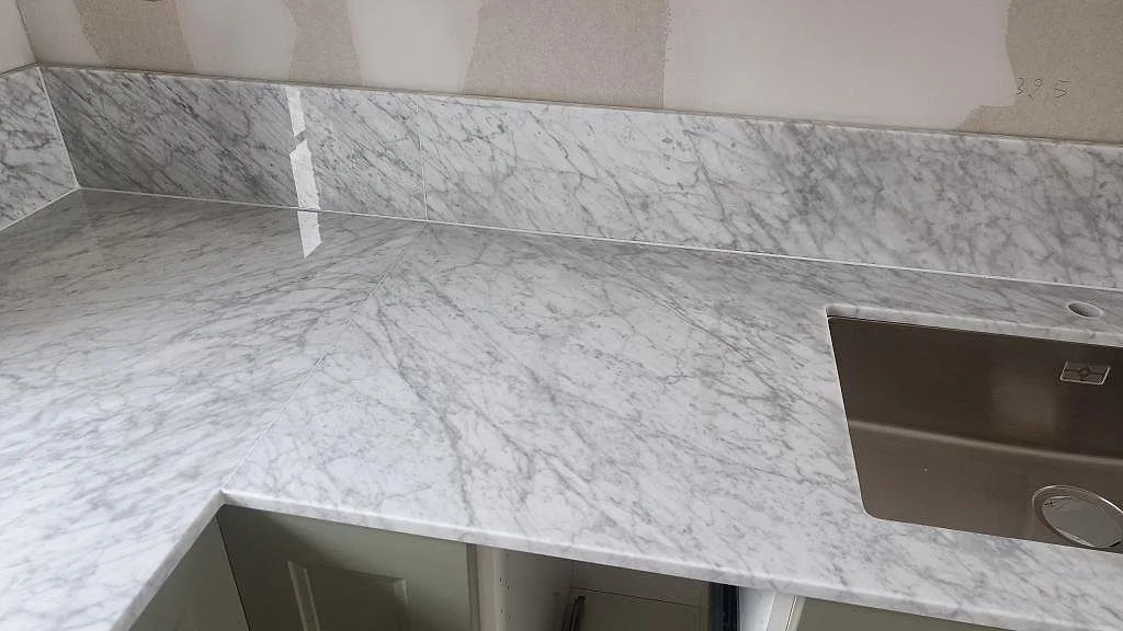Køkkenbordplade i Carrara C, Svanshall – billede 5