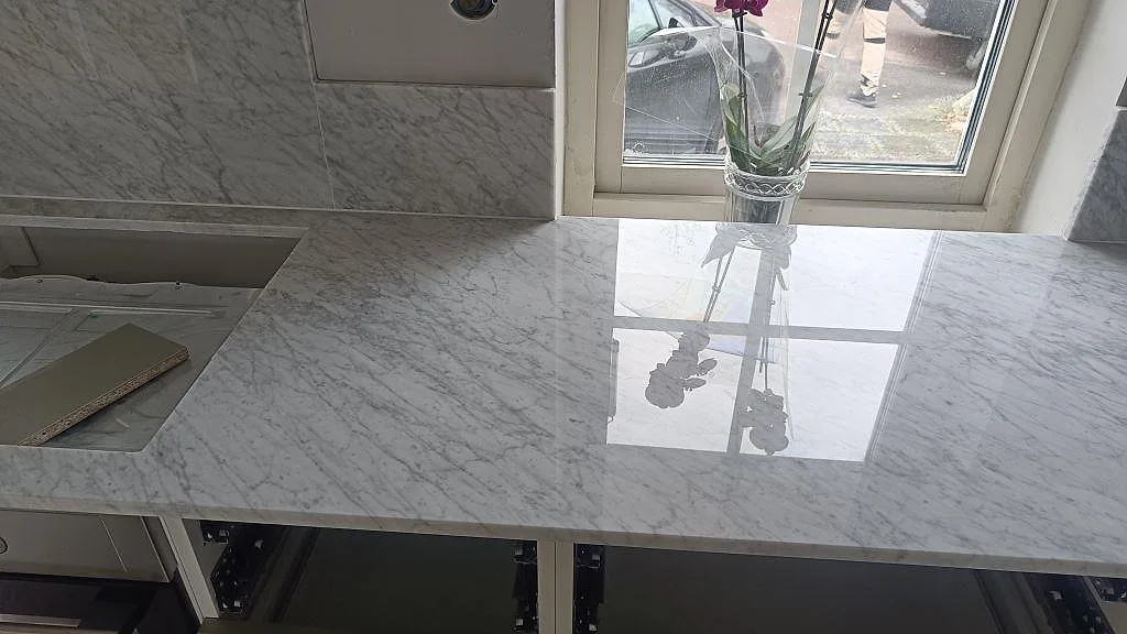 Køkkenbordplade i Carrara C, Svanshall – billede 3