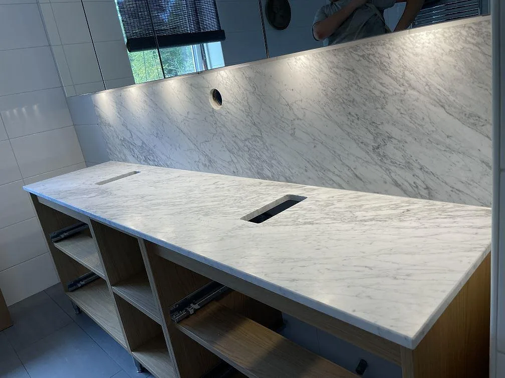Marmorbordplade i Carrara C, Vaxholm – billede 3