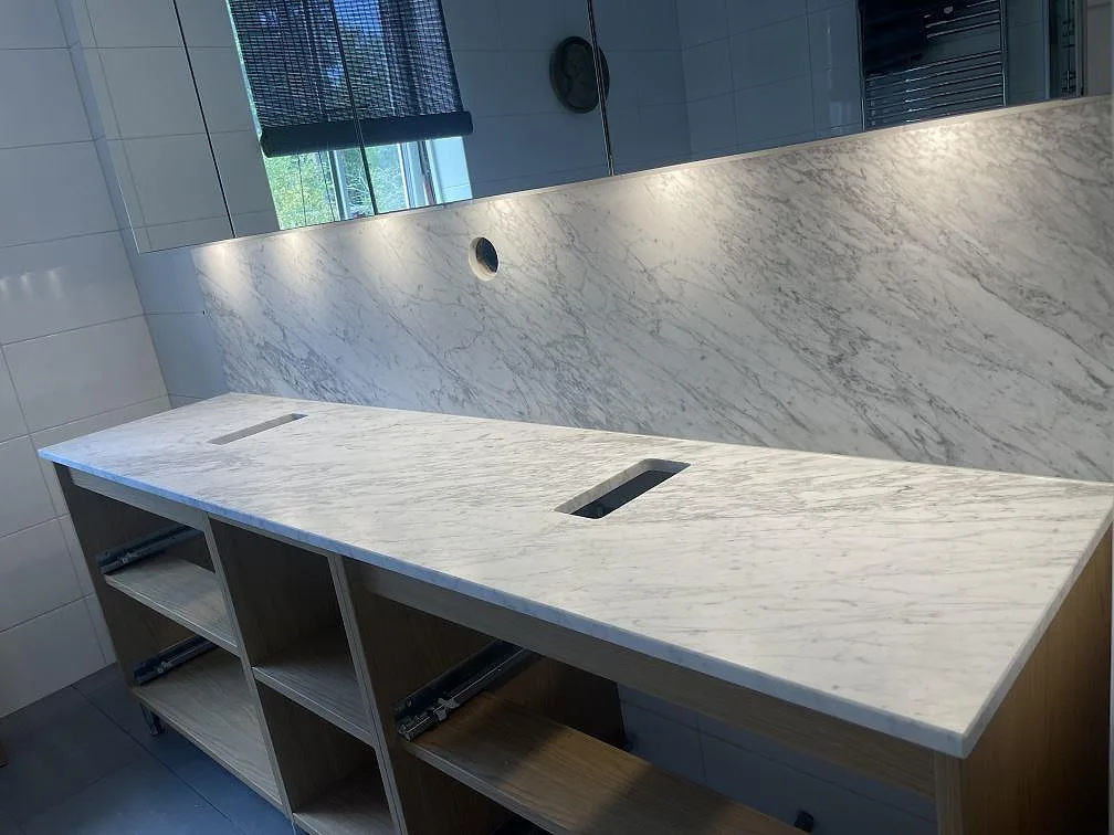 Marmorbordplade i Carrara C, Vaxholm – billede 2