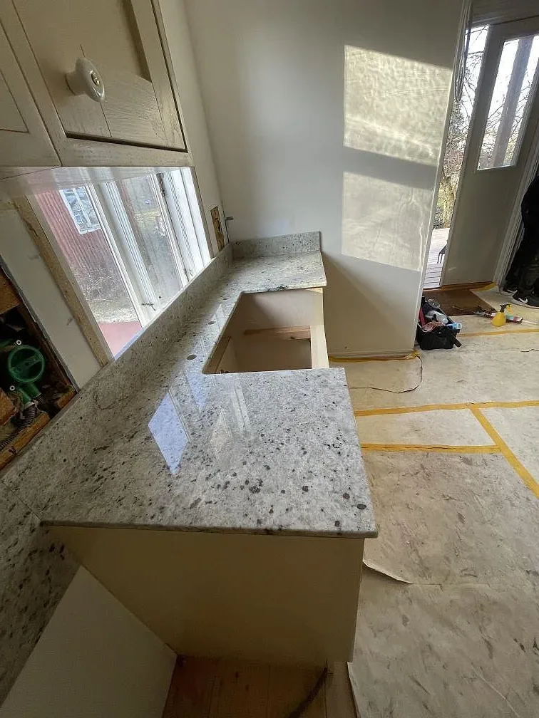 Køkkenbordplade i Colonial White, Östra Sönnarslöv – billede 3