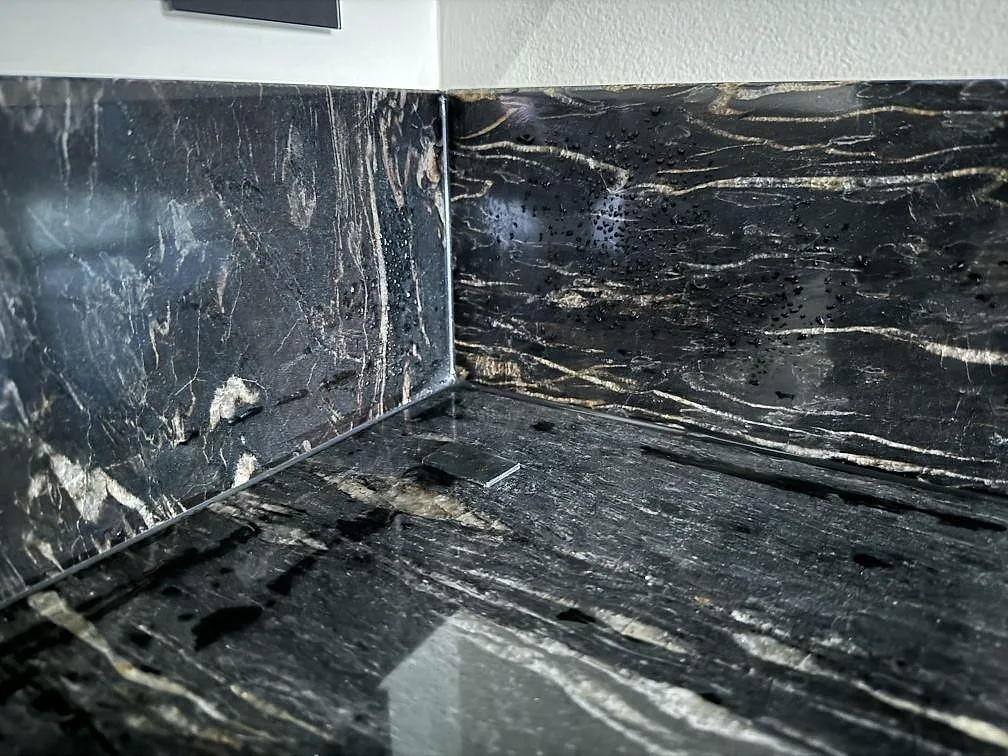Køkkenbordplade i Cosmic Black, Grebbestad – billede 8