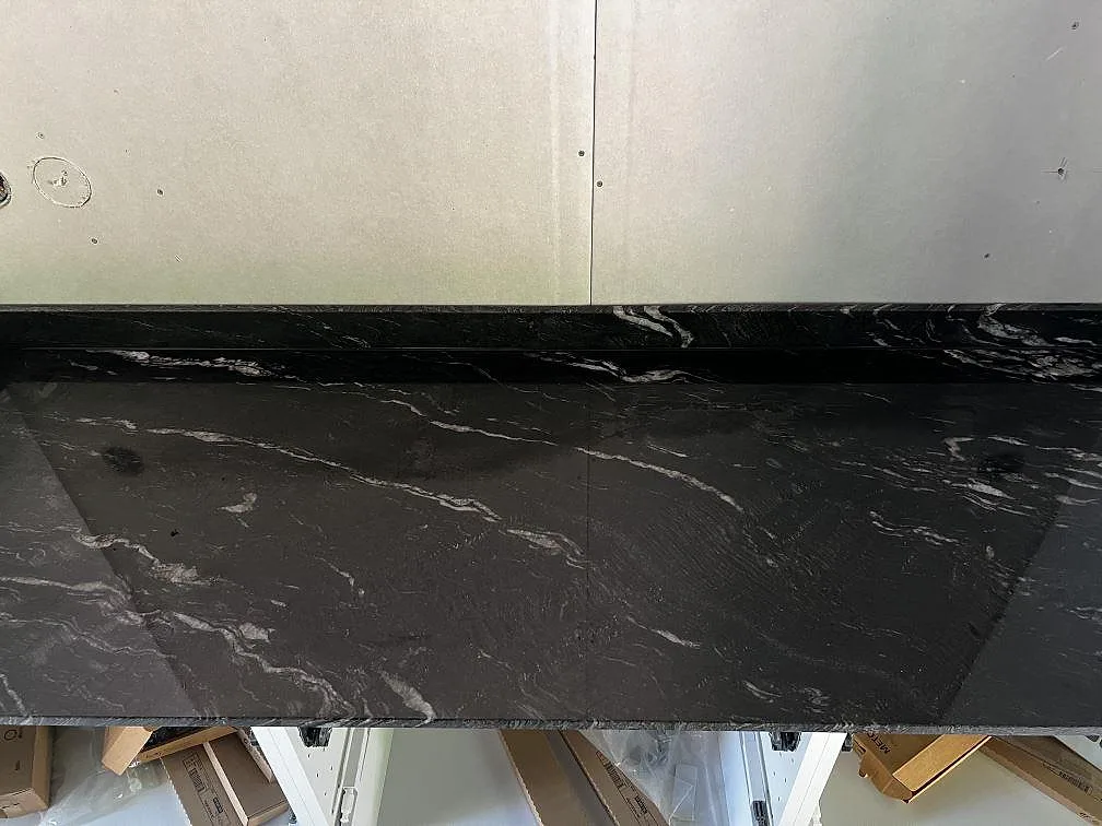 Køkkenbordplade i Cosmic Black, Höganäs – billede 7
