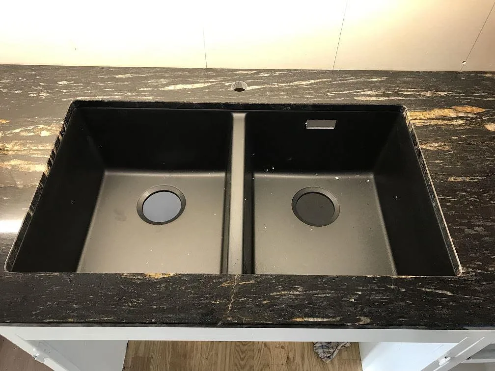 Køkkenbordplade i Cosmic Black, Hultsfred – billede 2
