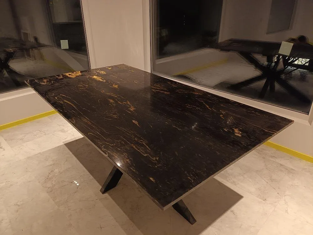 Køkkenbordplade i Cosmic Black, Sollentuna – billede 2