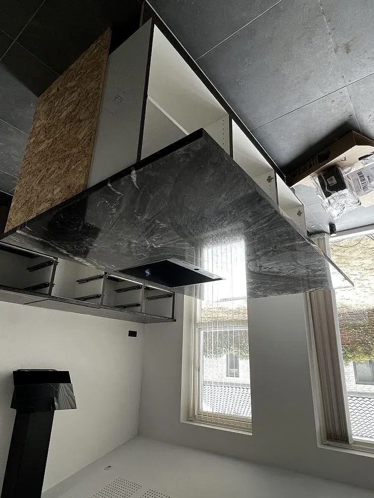 Køkkenbordplade i Cosmic Black, Solrød Strand – billede 5
