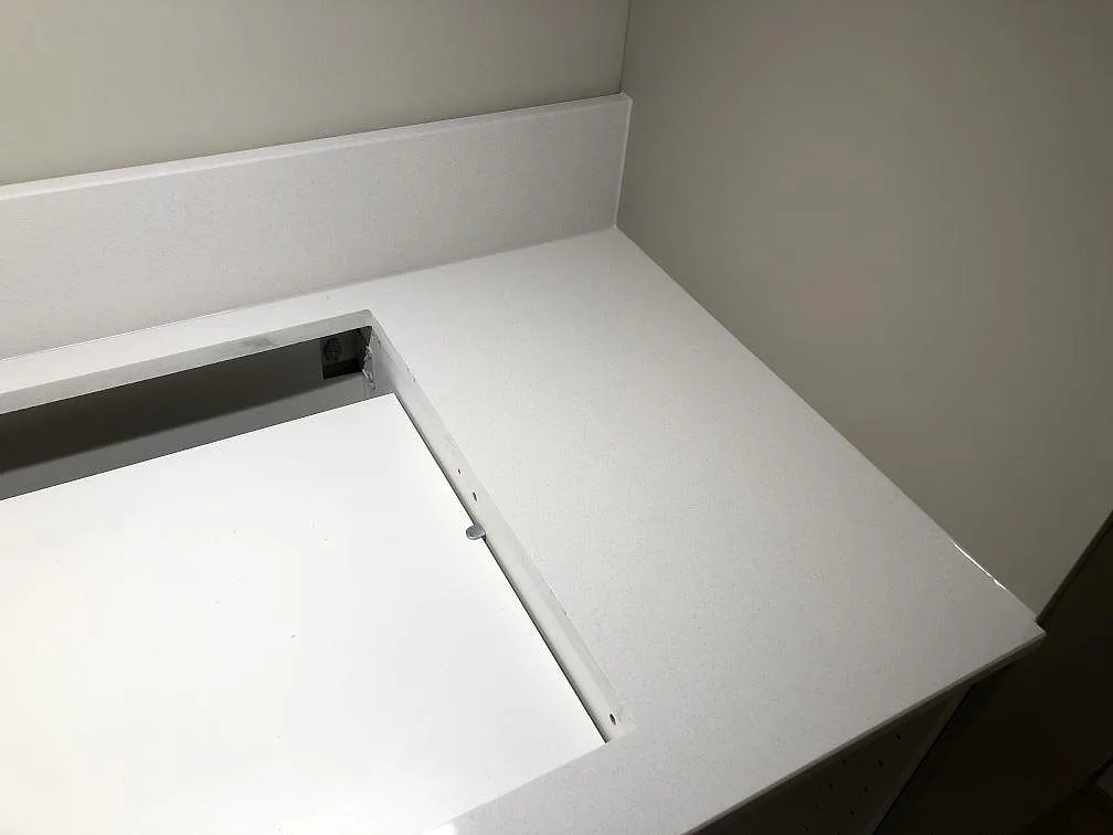 Køkkenbordplade i Crystal Diamond, Göteborg – billede 6