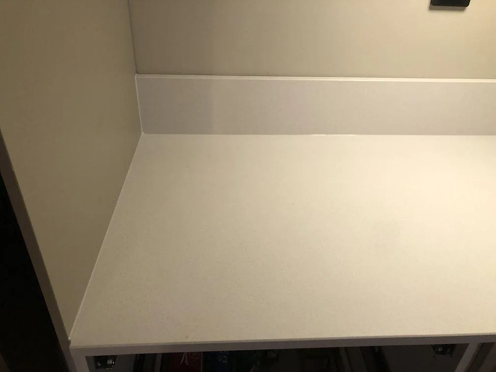 Køkkenbordplade i Crystal Diamond, Göteborg – billede 3