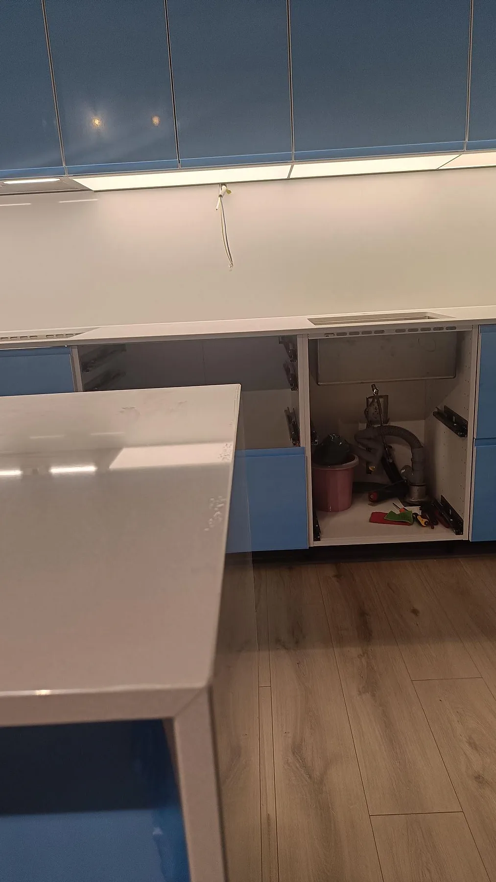 Køkkenbordplade i Crystal Diamond, Malmö – billede 8