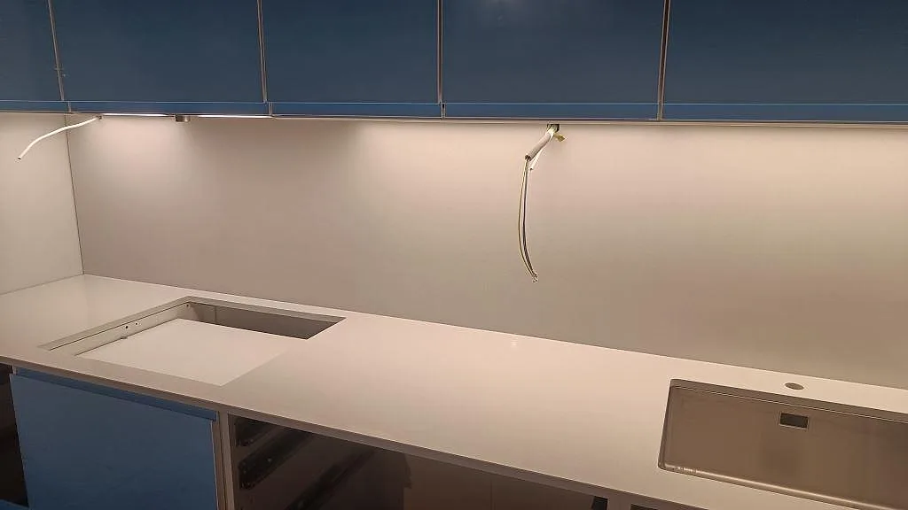 Køkkenbordplade i Crystal Diamond, Malmö – billede 4