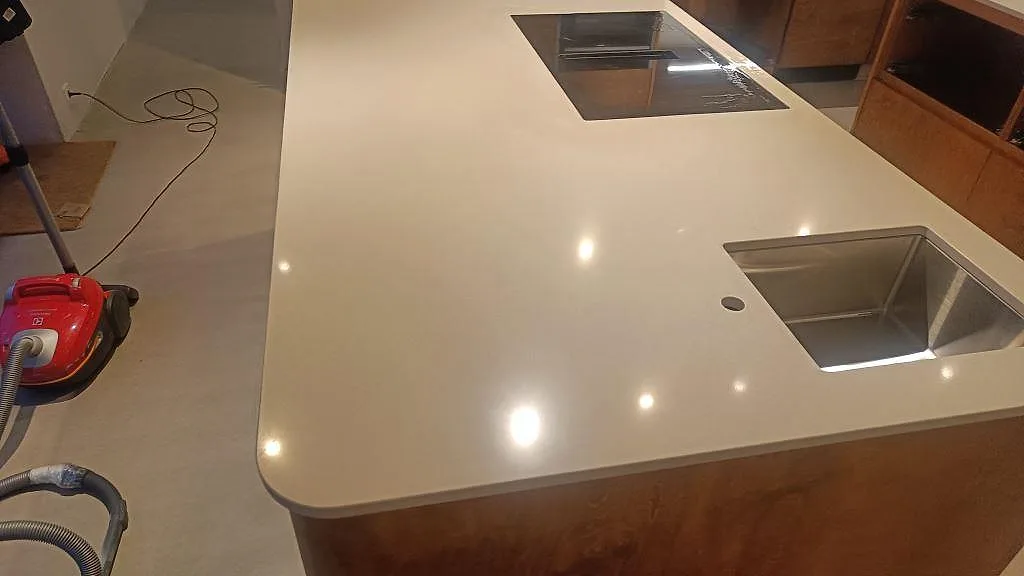 Køkkenbordplade i Crystal Royal, Trelleborg – billede 2