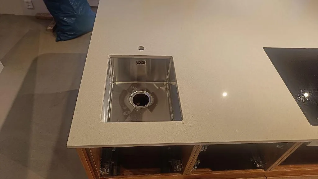 Køkkenbordplade i Crystal Royal, Trelleborg – billede 3
