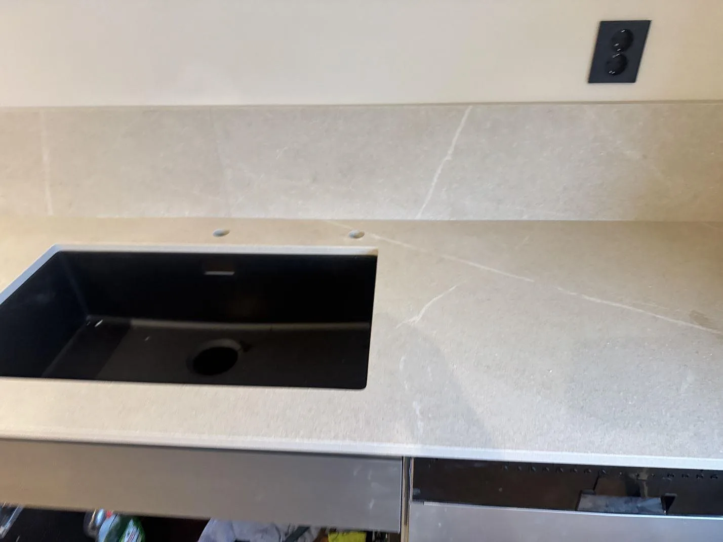 Køkkenbordplade i Dekton Adia, Stenungsund – billede 6