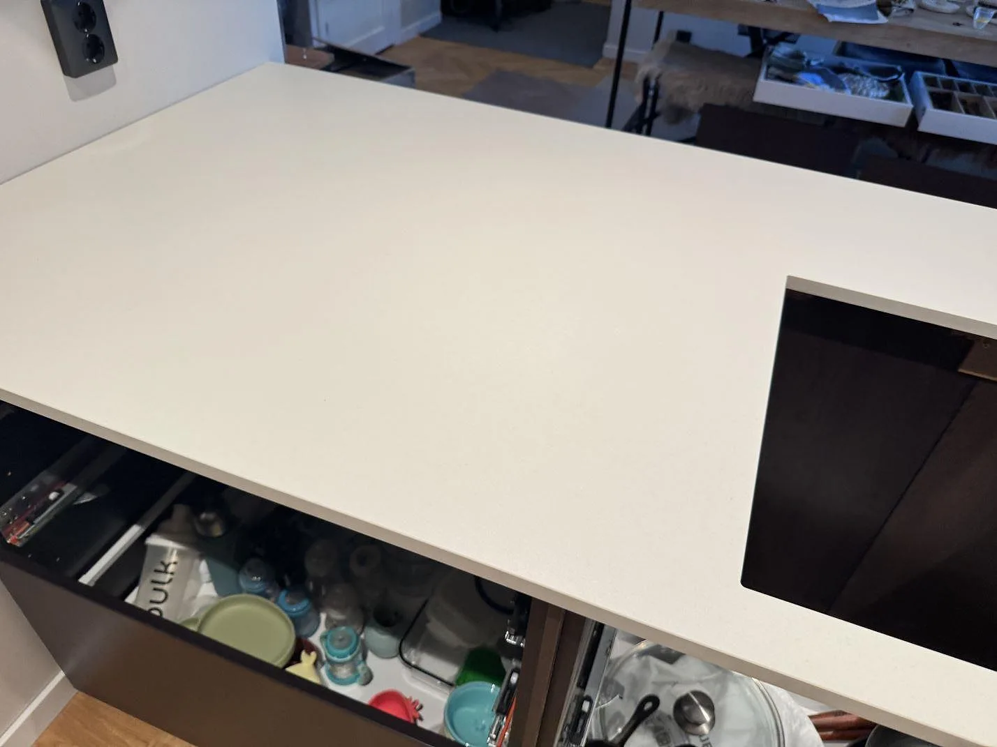 Køkkenbordplade i Dekton Aeris, Malmö – billede 5