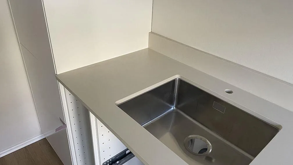 Køkkenbordplade i Dekton Aeris, Malmö – billede 6