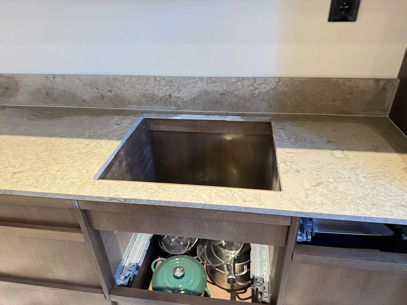 Køkkenbordplade i Dekton Aeris, Malmö – billede 6