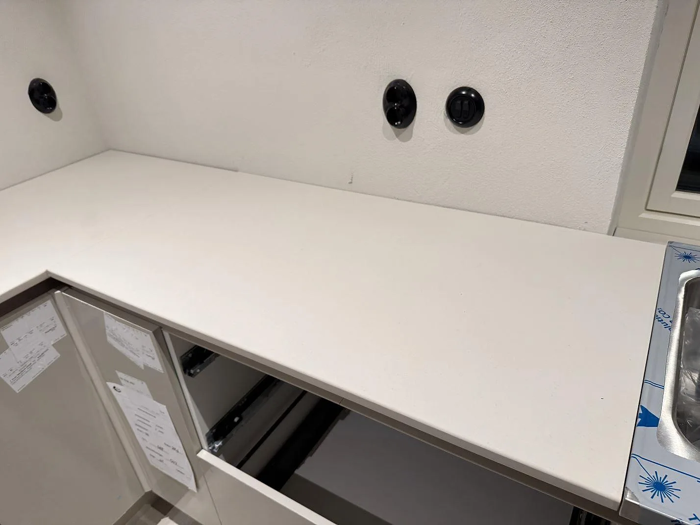 Køkkenbordplade i Dekton Aeris, Trelleborg – billede 3