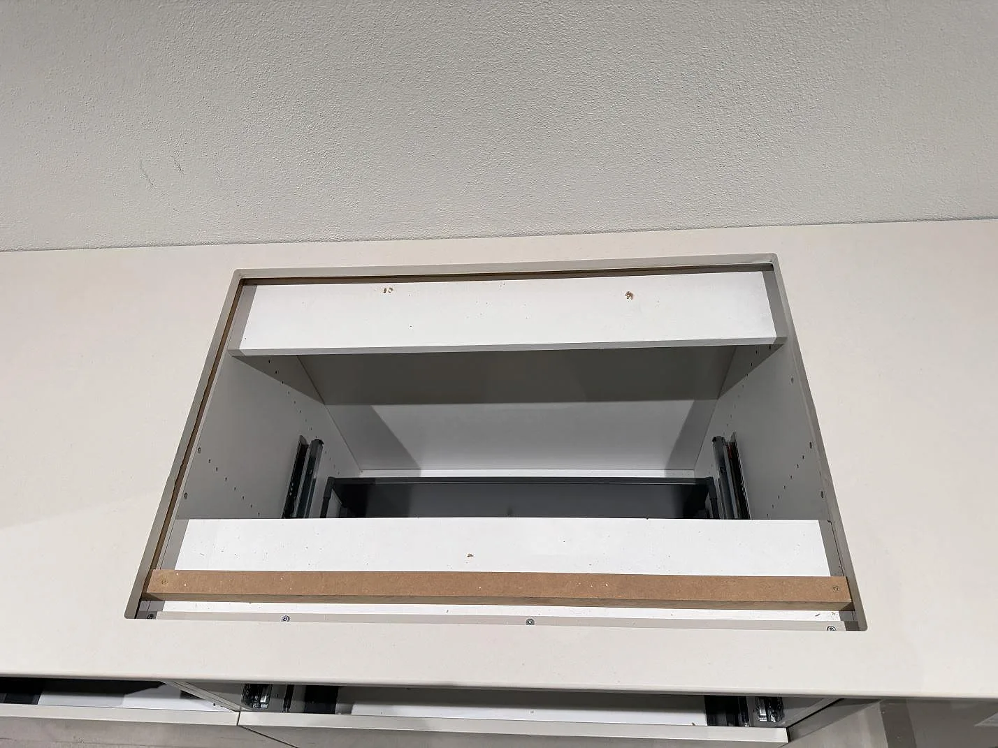 Køkkenbordplade i Dekton Aeris, Trelleborg – billede 6