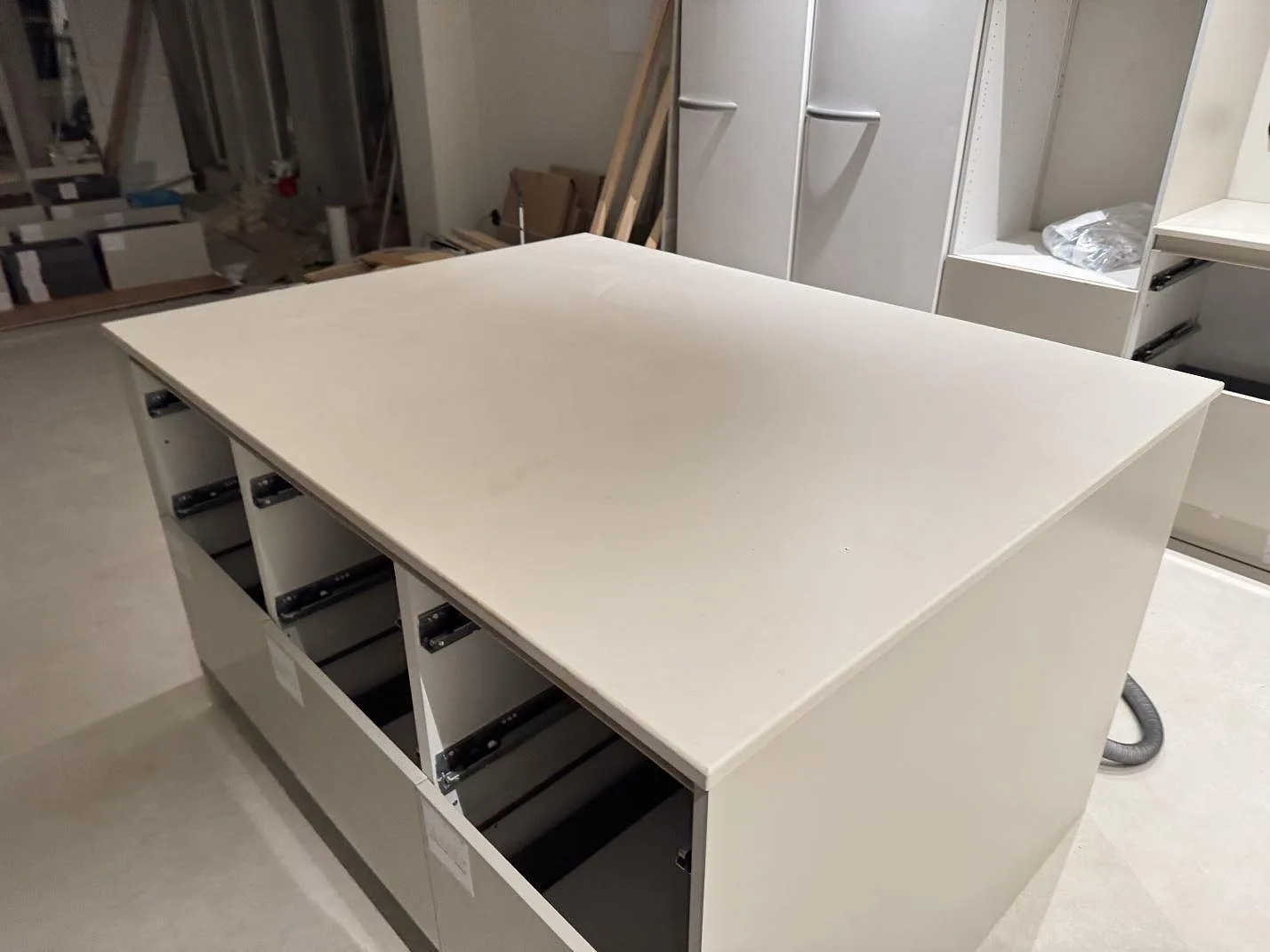 Køkkenbordplade i Dekton Aeris, Trelleborg – billede 2