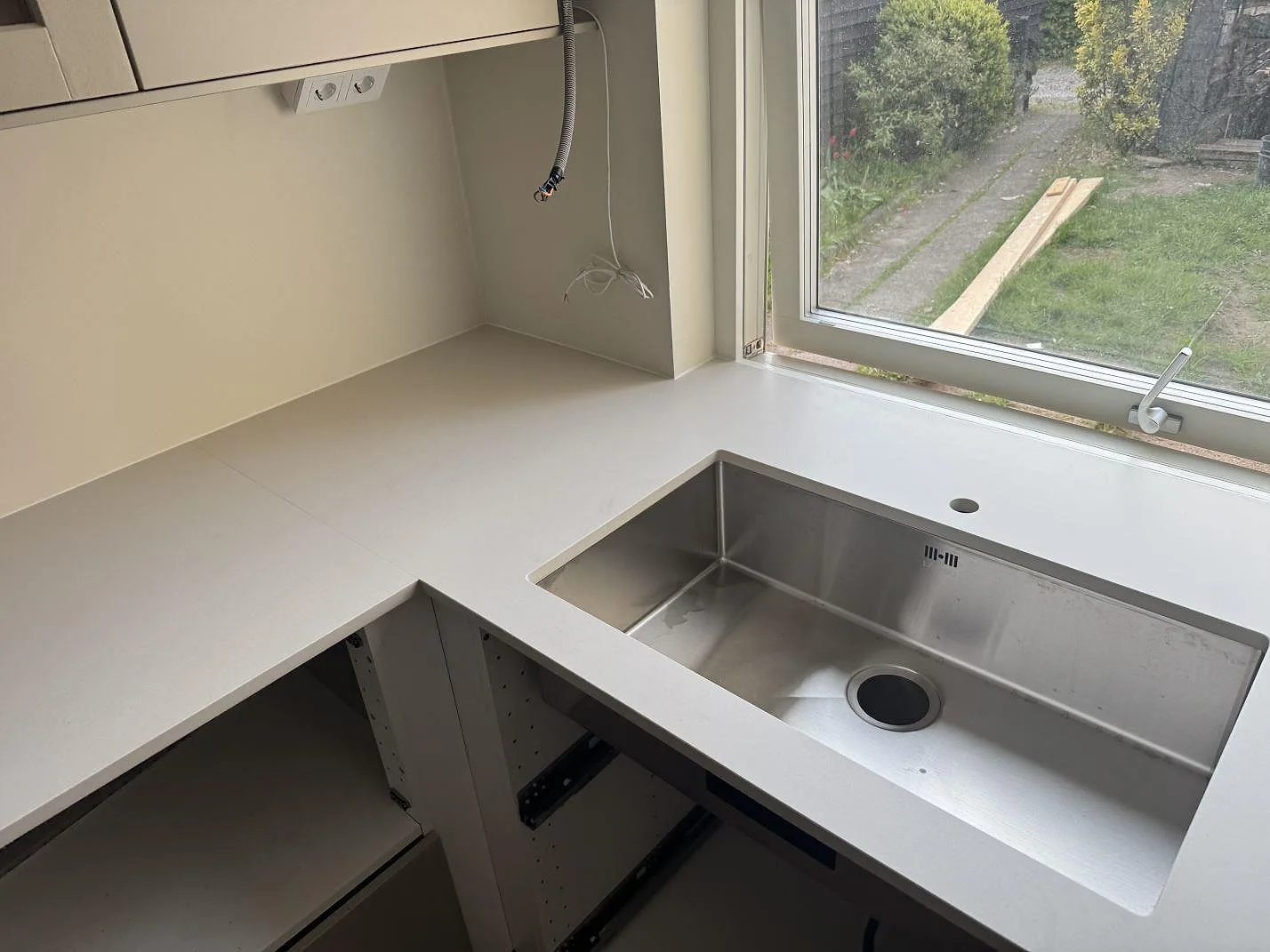 Køkkenbordplade i Dekton Aeris, Ystad – billede 5