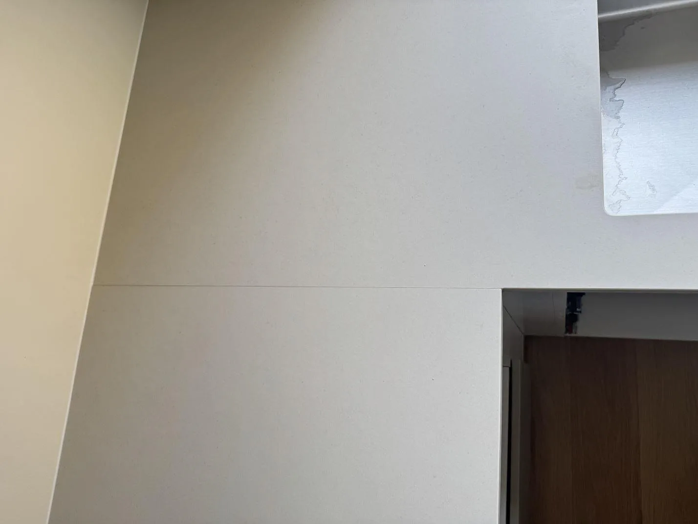 Køkkenbordplade i Dekton Aeris, Ystad – billede 8