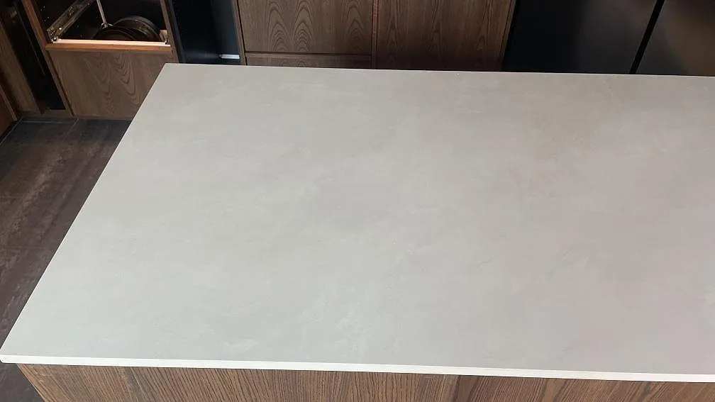 Køkkenbordplade i Dekton Albarium, Billdal – billede 8