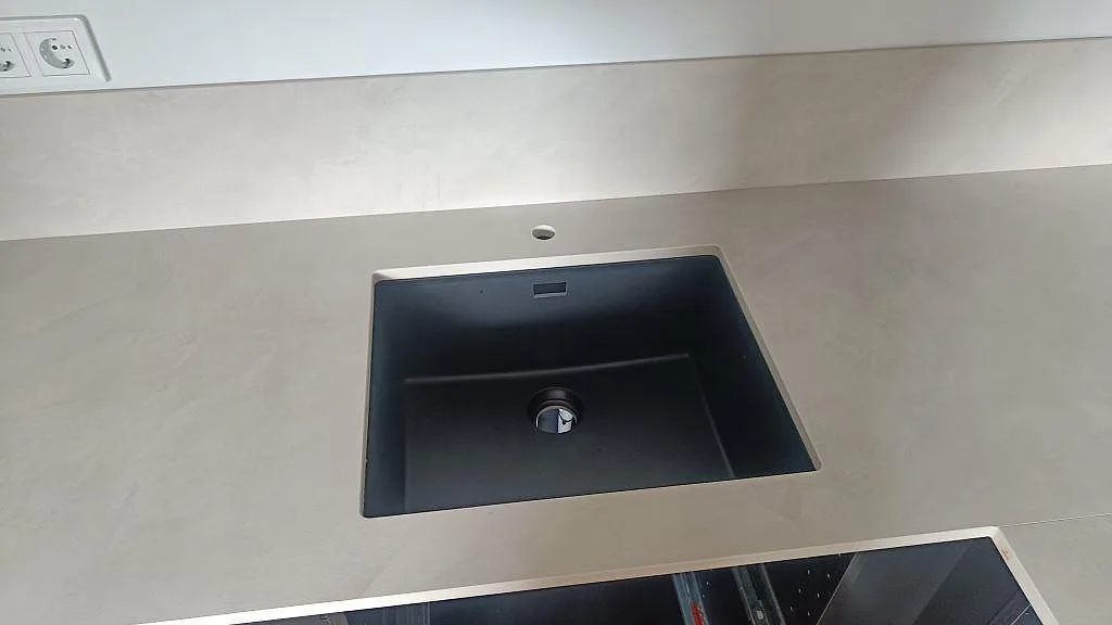 Køkkenbordplade i Dekton Albarium, Bunkeflostrand – billede 3