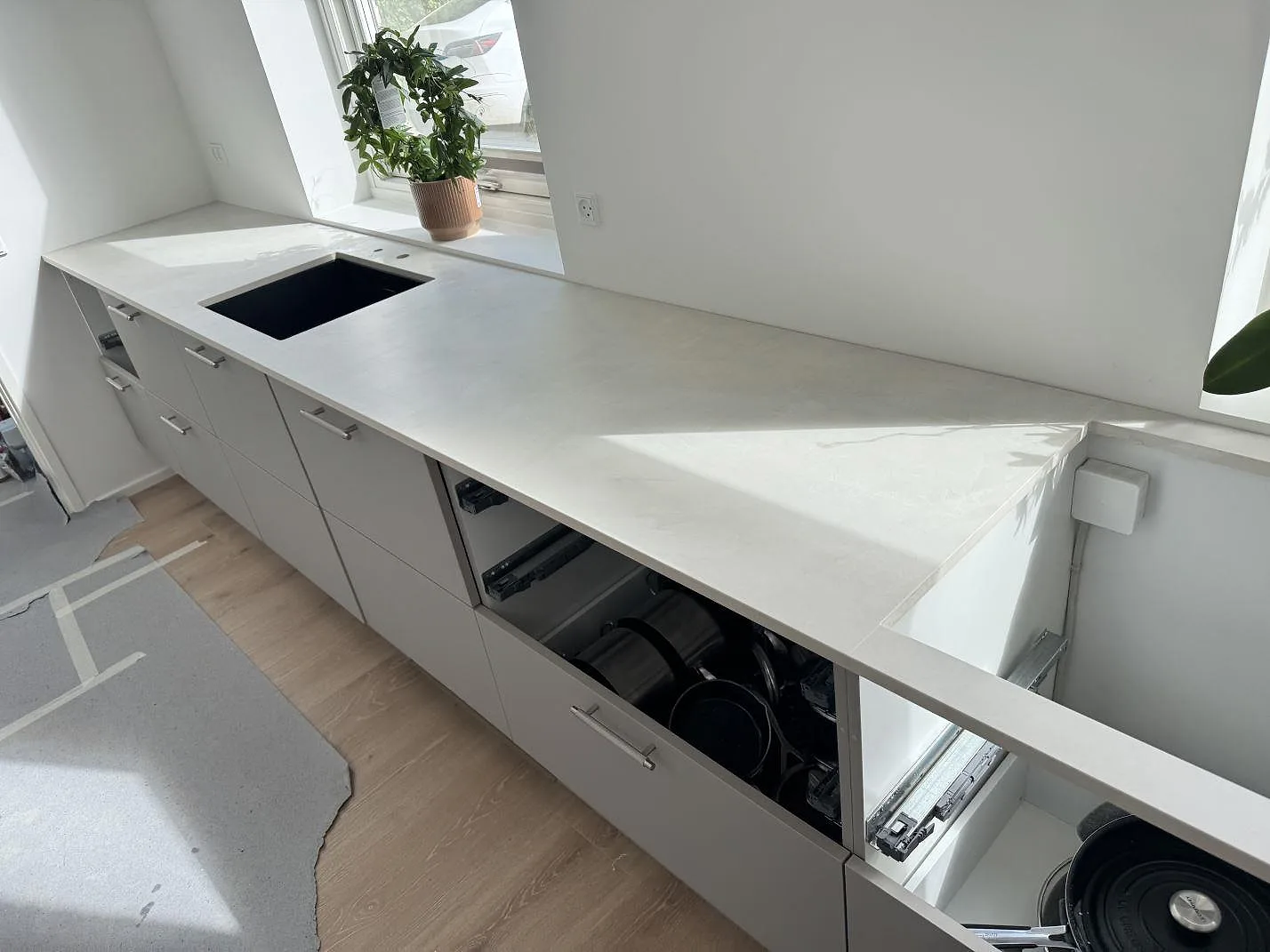 Køkkenbordplade i Dekton Albarium, Hørsholm – billede 2