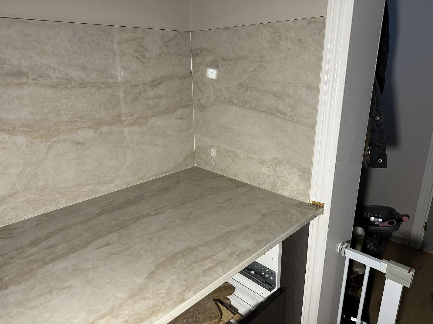 Køkkenbordplade i Dekton Arga, Åryd – billede 3