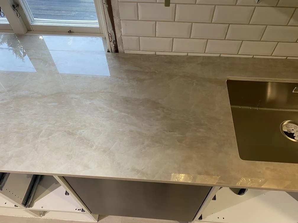 Køkkenbordplade i Dekton Arga, Alingsås – billede 4