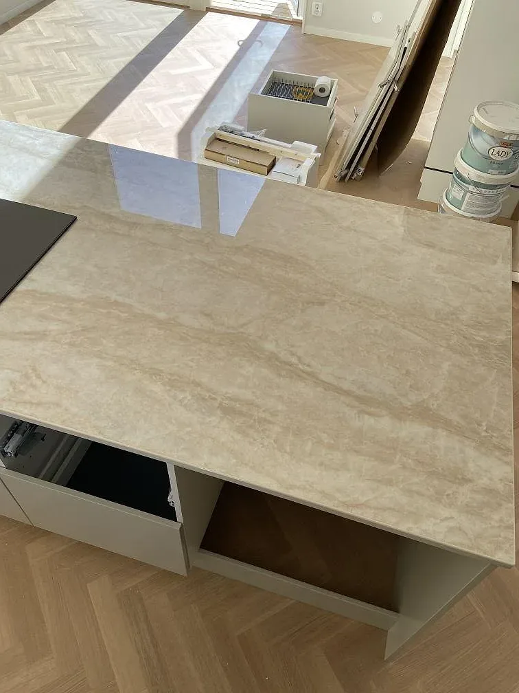 Køkkenbordplade i Dekton Arga, Båstad – billede 3