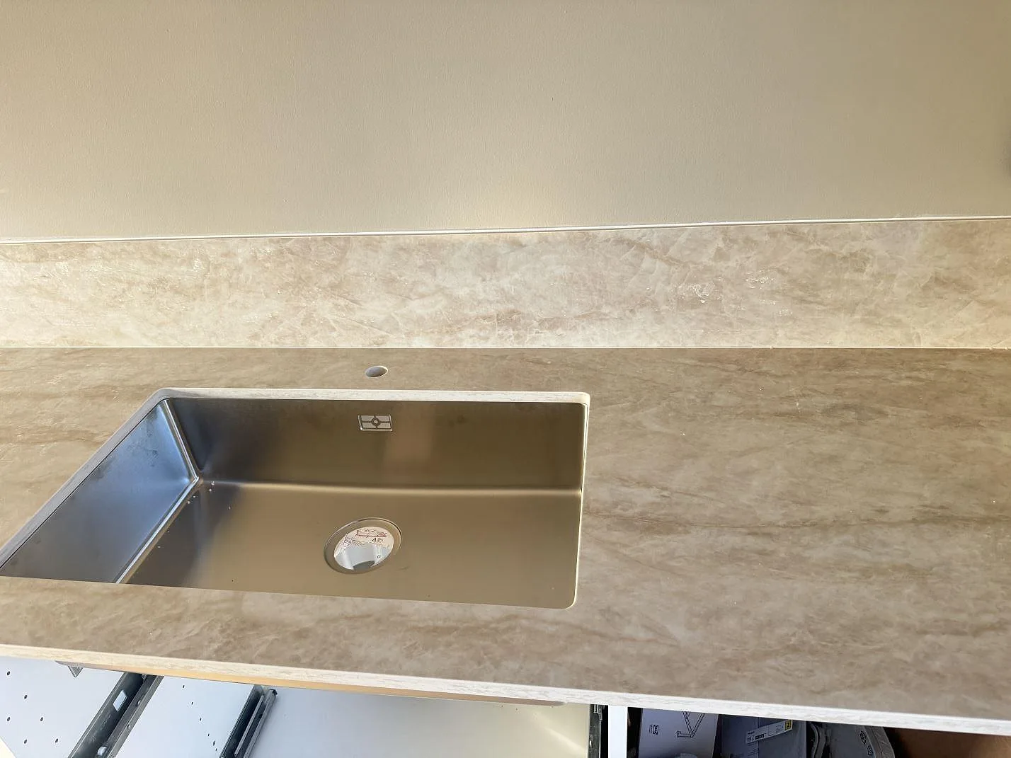 Køkkenbordplade i Dekton Arga, Bankeryd – billede 6