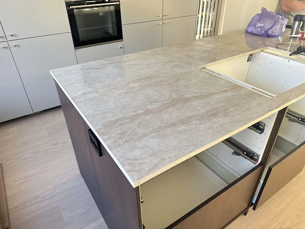 Køkkenbordplade i Dekton Arga, Bankeryd – billede 3