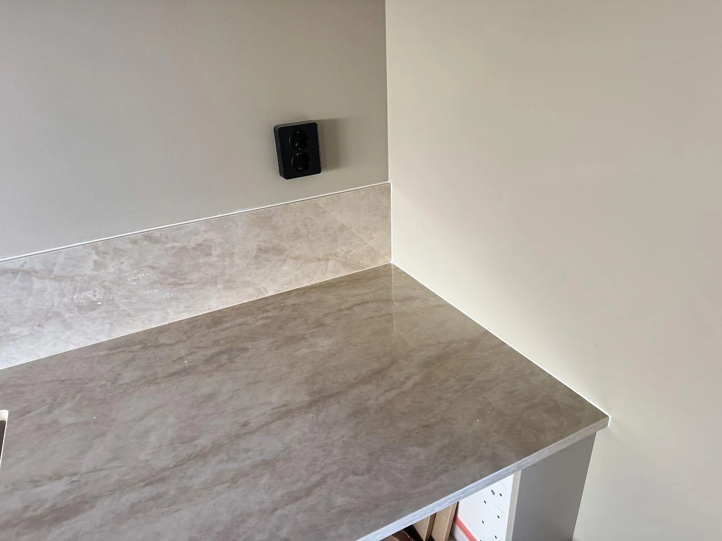 Køkkenbordplade i Dekton Arga, Bankeryd – billede 8