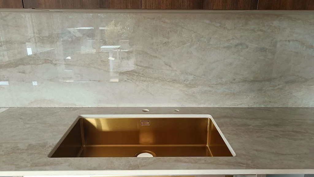 Køkkenbordplade i Dekton Arga, Barsebäck – billede 2