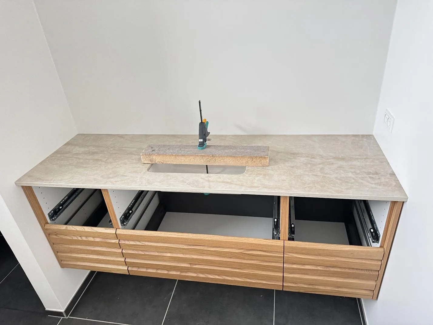 Køkkenbordplade i Dekton Arga, Brøndby – billede 6
