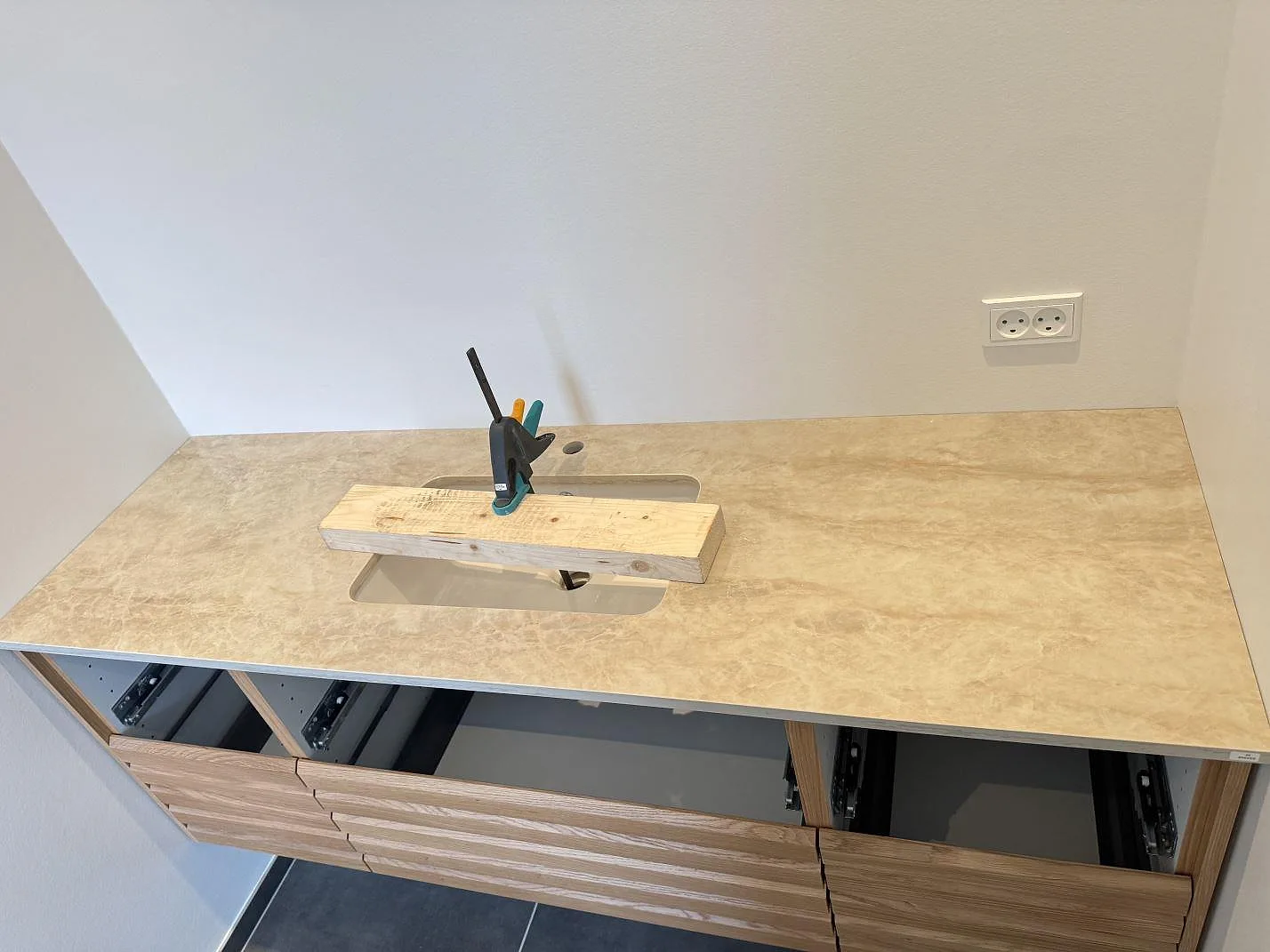 Køkkenbordplade i Dekton Arga, Brøndby – billede 7