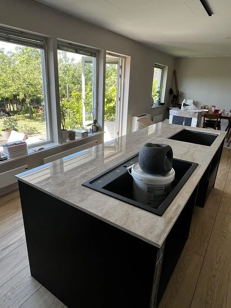Køkkenbordplade i Dekton Arga, Bromölla – billede 2