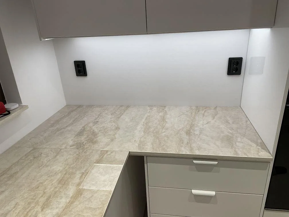 Køkkenbordplade i Dekton Arga, Bunkeflostrand – billede 7