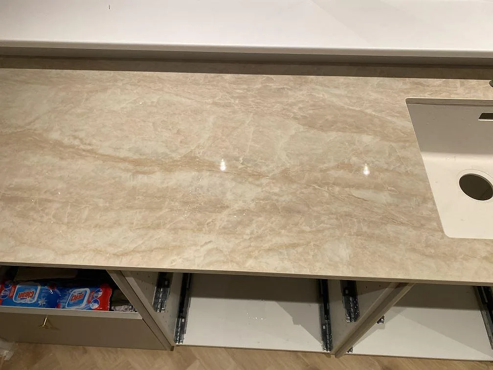 Køkkenbordplade i Dekton Arga, Egå – billede 3