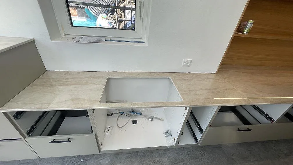 Køkkenbordplade i Dekton Arga, Egtved – billede 3