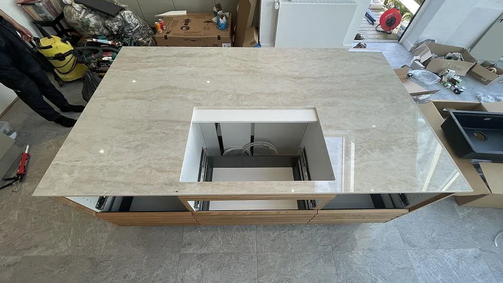 Køkkenbordplade i Dekton Arga, Egtved – billede 2