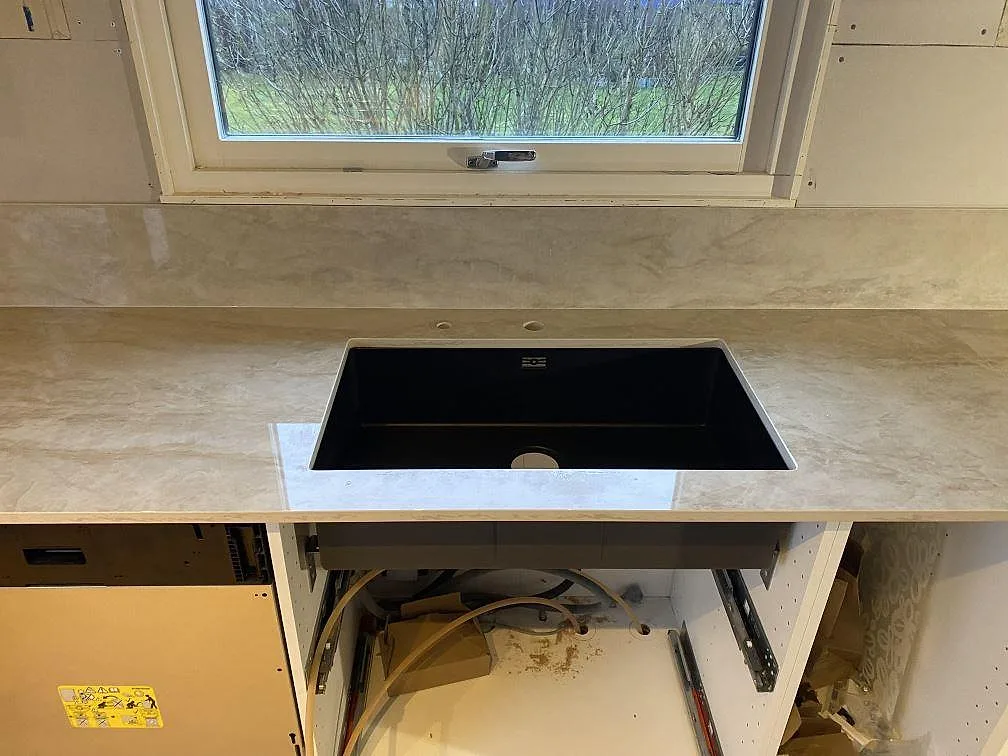 Køkkenbordplade i Dekton Arga, Färlöv – billede 4