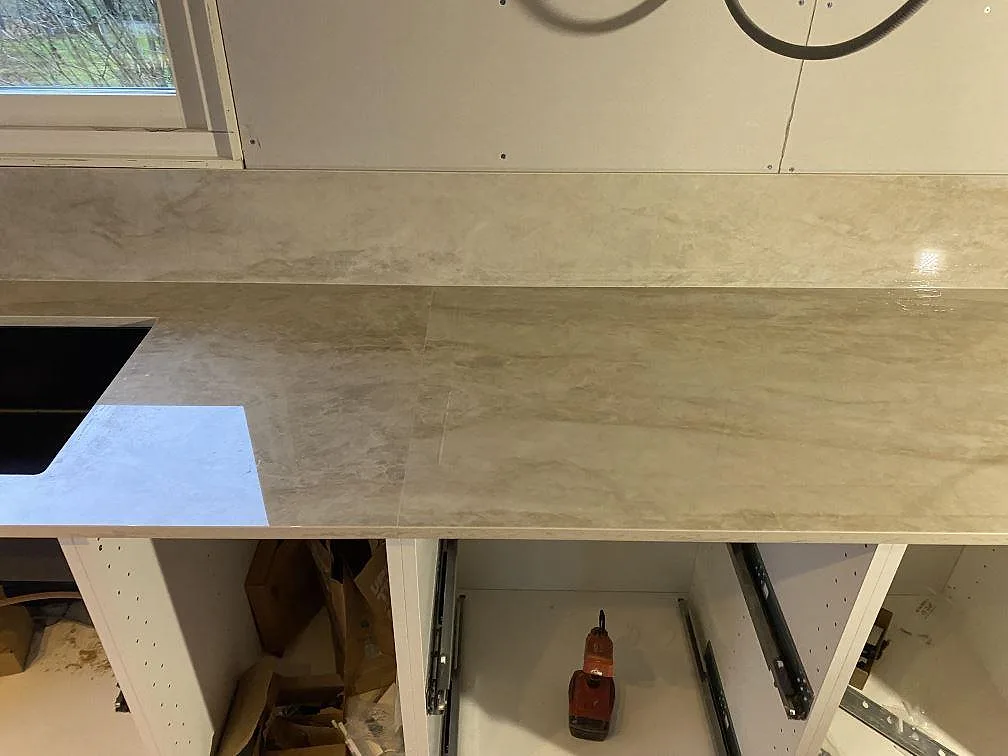 Køkkenbordplade i Dekton Arga, Färlöv – billede 6