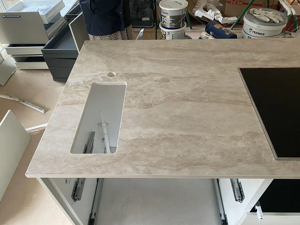 Køkkenbordplade i Dekton Arga, Fjärås – billede 4
