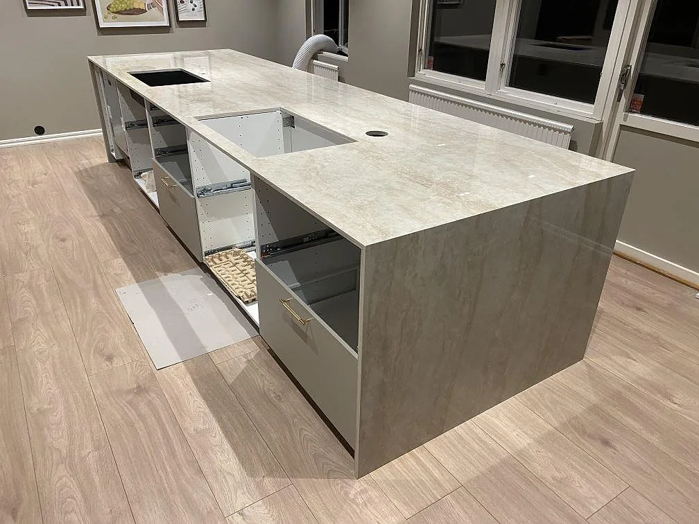 Køkkenbordplade i Dekton Arga, Fjärås – billede 3